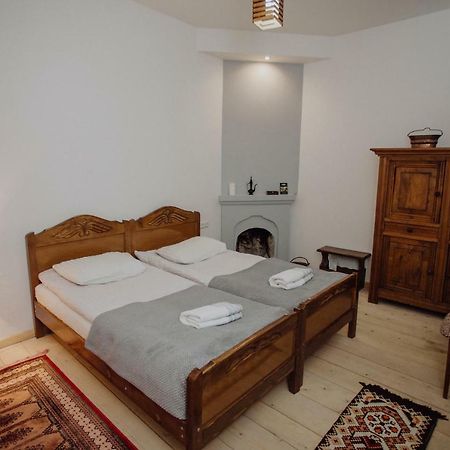Larda Hotel Mestia Exterior photo