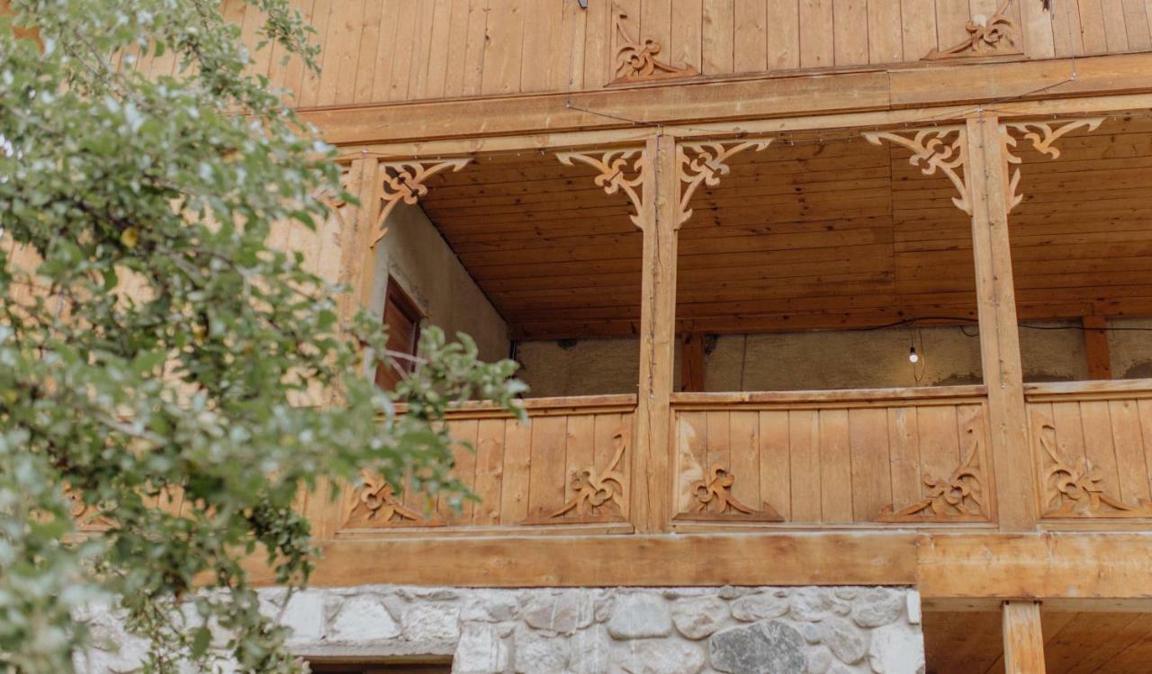 Larda Hotel Mestia Exterior photo